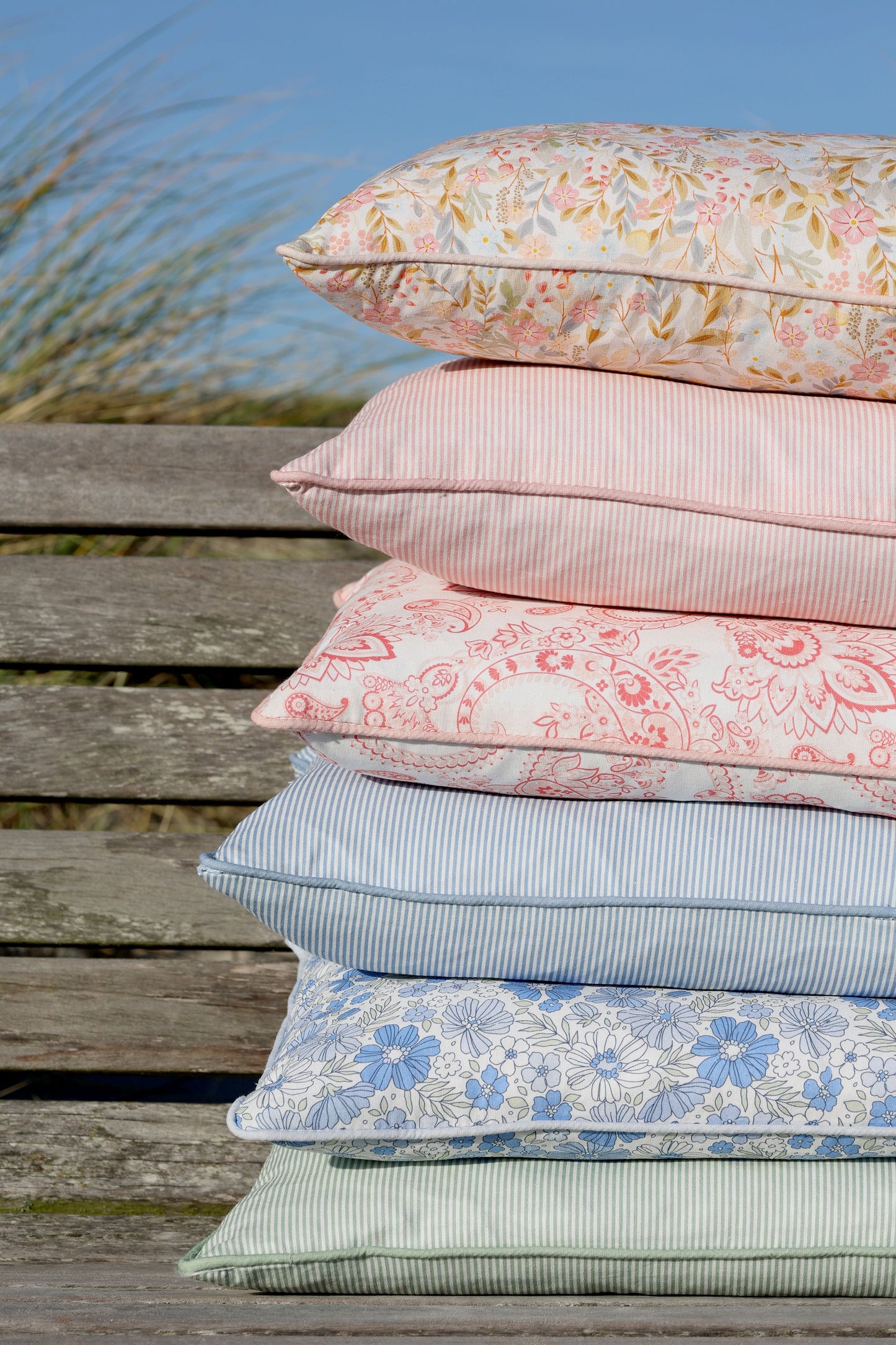 Chic Antique Pudebetræk m. blomster – Skyblå & Hvid 50x35