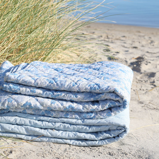 Chic Antique Aix Vintage Quilt - Skyblue & Hvid L180 / B130 cm