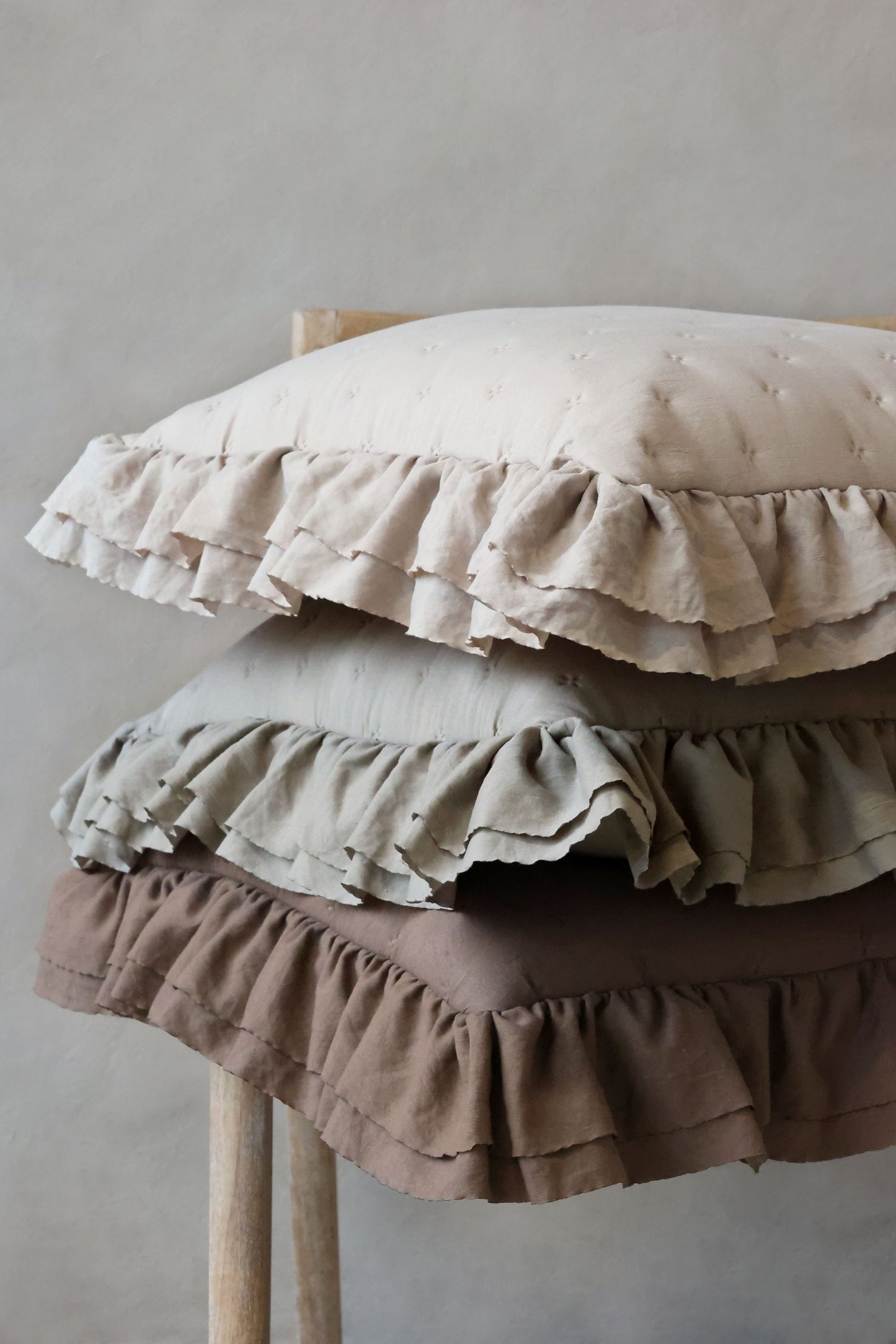Chic Antique - Aix Soft Pudebetræk m. flæsekant 50 × 50 cm