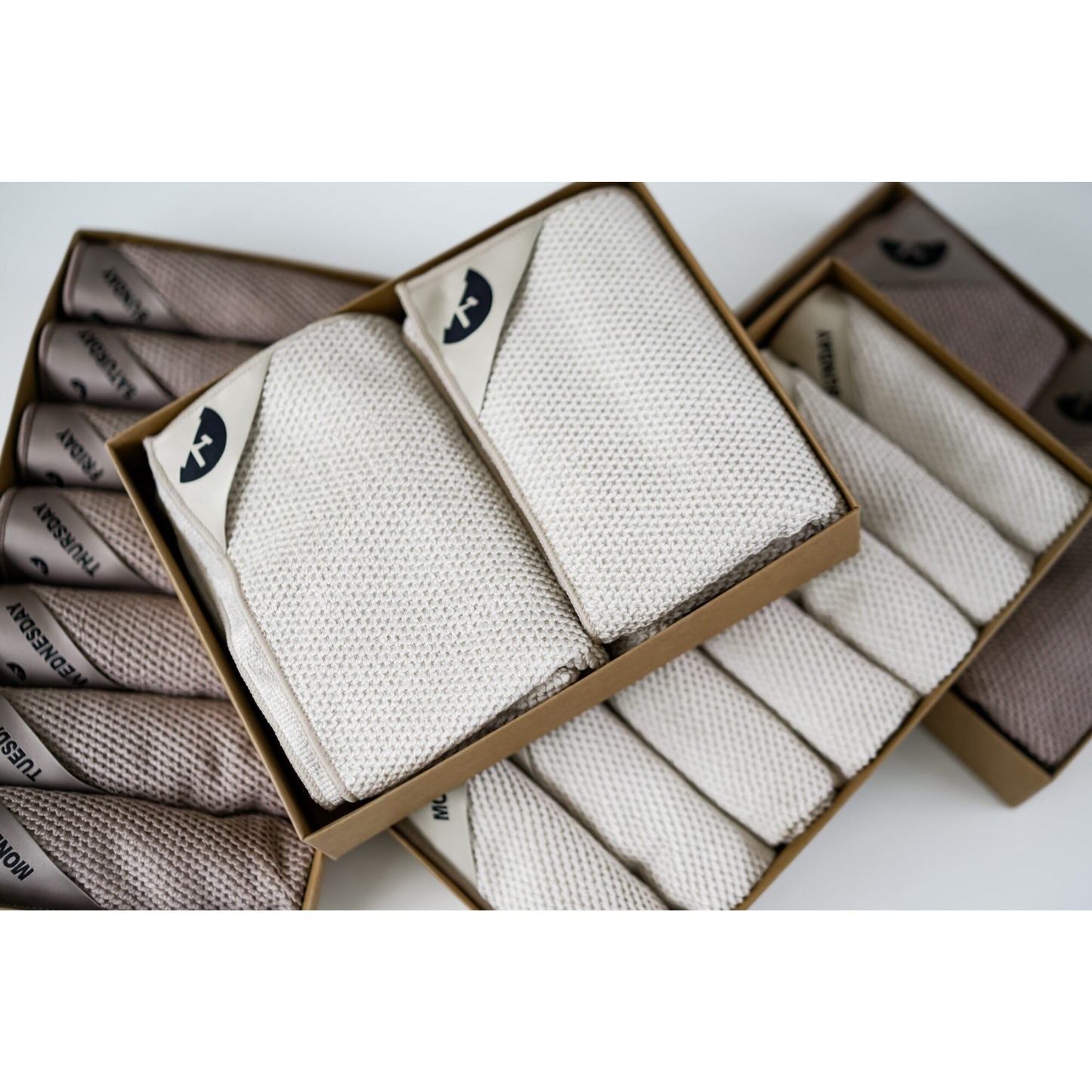 VISKESTYKKE - ALMOND - 2 STK