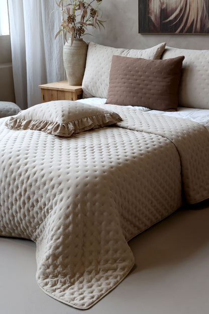 Chic Antique - Aix Soft Quilt Sengetæppe 260 × 240 cm
