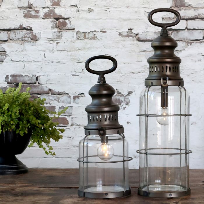 Chic Antique - Fransk Staldlanterne 32 cm inkl. pære & timer