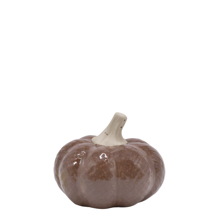 Chic Antique Græskar H9,5/Ø11 cm – Mocca  Dekorativt keramikgræskar fra Chic Antique i en varm mocca-farve. Perfekt som efterårsdekoration og til at skabe en hyggelig og stemningsfuld indretning.