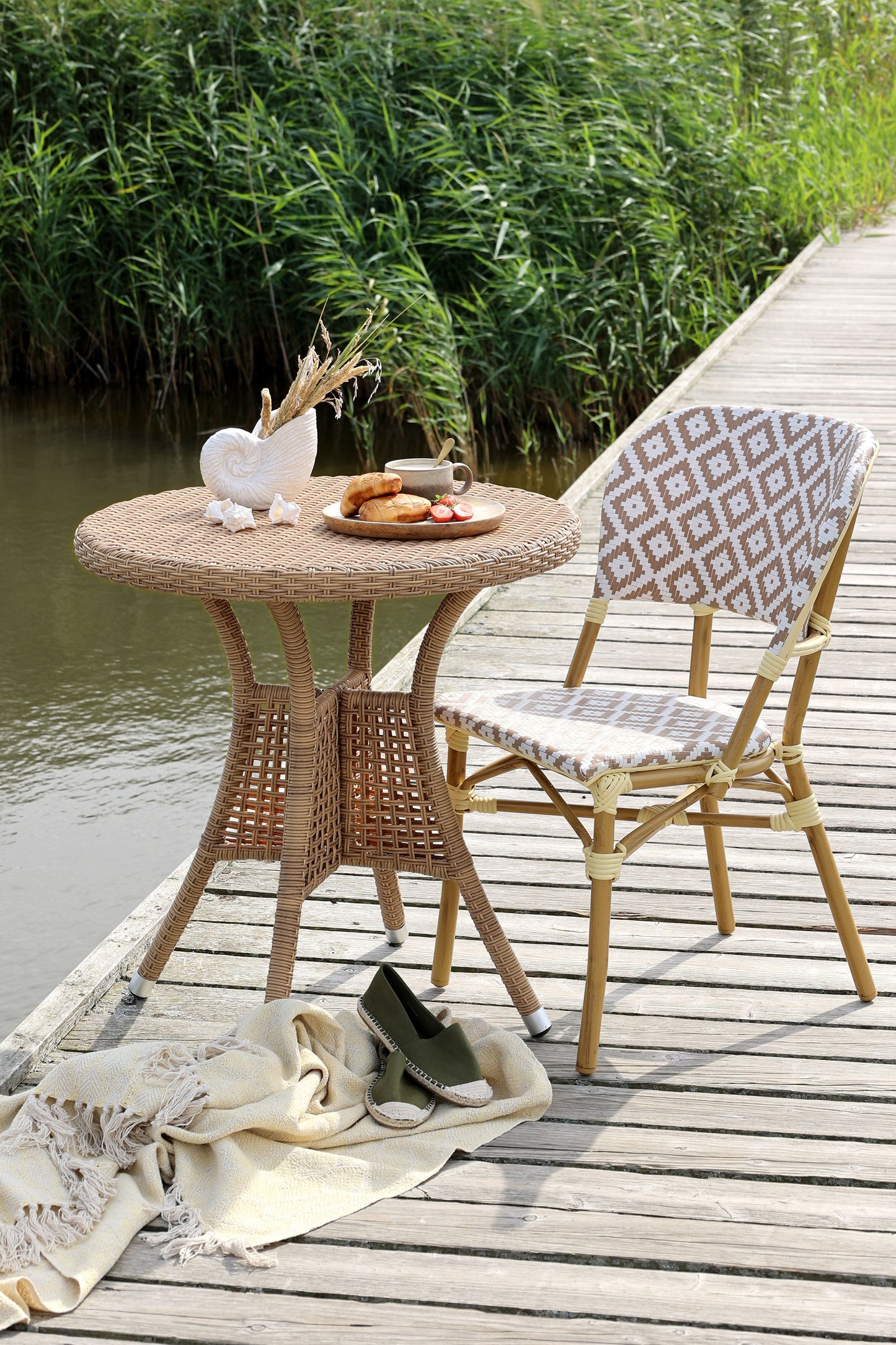 Chic Antique - La Rochelle Bistrostol i flet