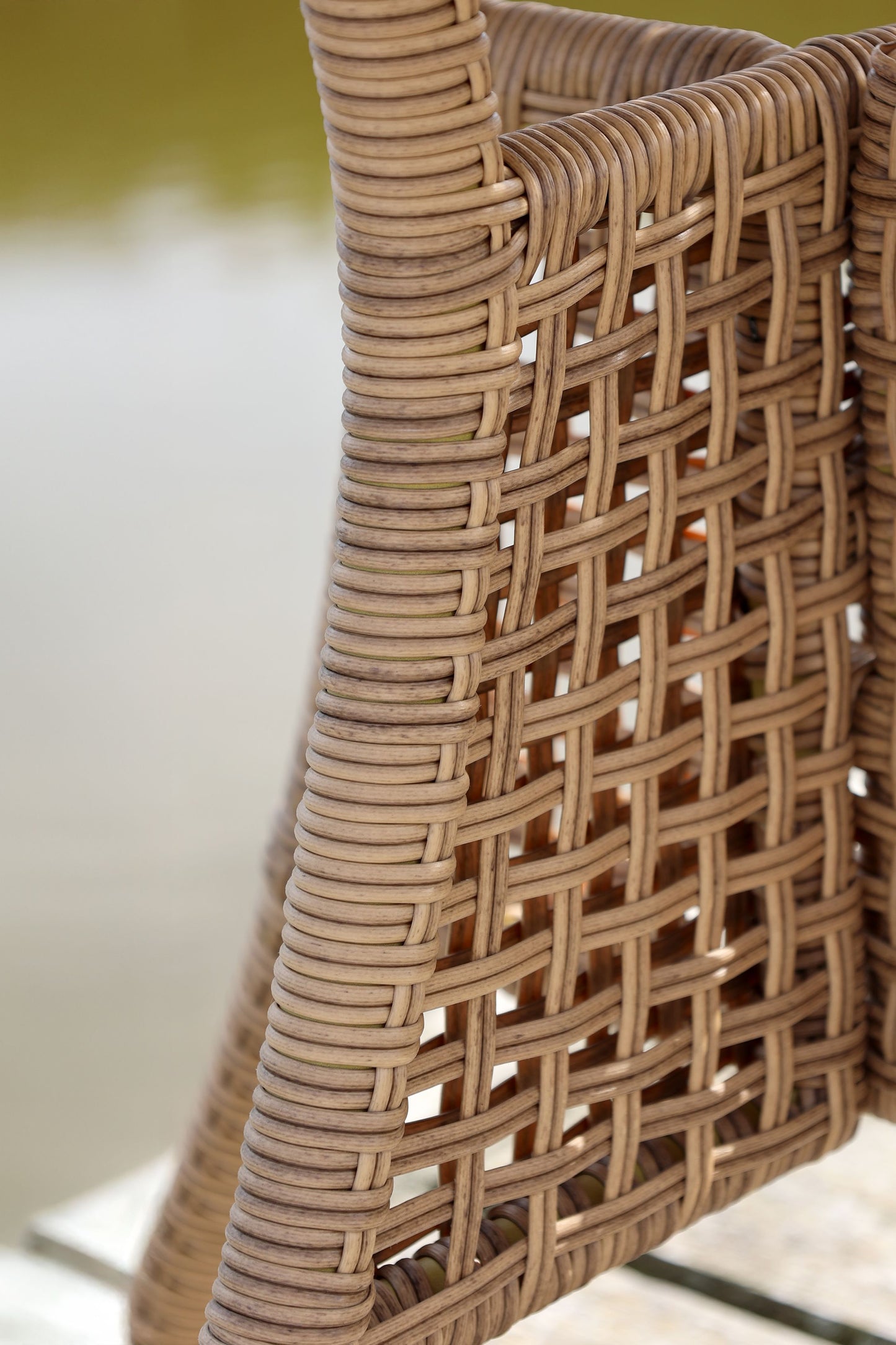 Chic Antique - La Rochelle bistrobord i flet – elegant og funktionelt til inde og ude