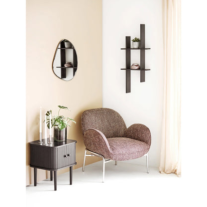 House Nordic Mostar Væghylde – Sort Fyrretræ 86 × 10 × 38 cm  Elegant og stilren væghylde i sort fyrretræ – perfekt til moderne boligindretning og dekorativ opbevaring.