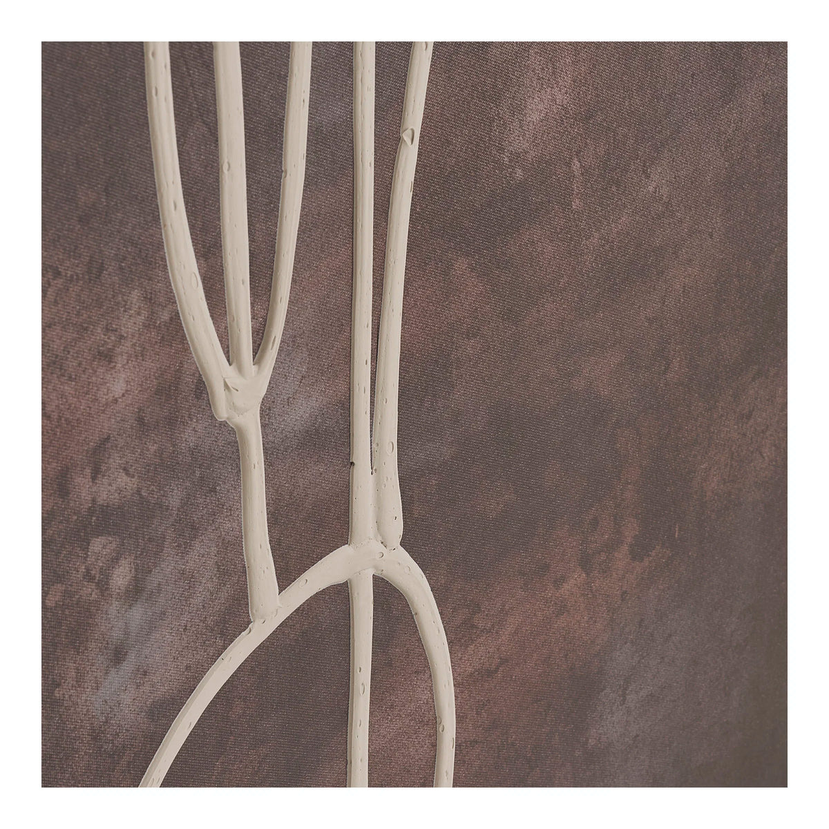 House Nordic Apia Lærredsprint No. 1 – Mørkebrun 80 × 120 cm  Elegant og dekorativ vægkunst i varme mørkebrune nuancer – skab en stilfuld og hyggelig atmosfære i hjemmet.