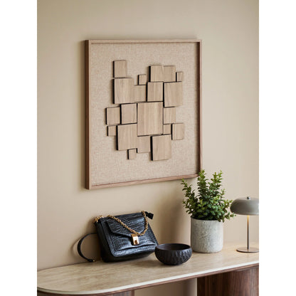 House Nordic Gala Relief Vægdekoration – Brun 60 × 60 cm  Elegant vægdekoration med flot reliefeffekt – skab varme, dybde og et eksklusivt udtryk i hjemmet.