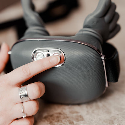 MassagePro Nakke- og Skuldermassage med Varme - Genopladeligt massageapparat med 3 massageprogrammer og 2 varmeniveauer til nakke og skuldre