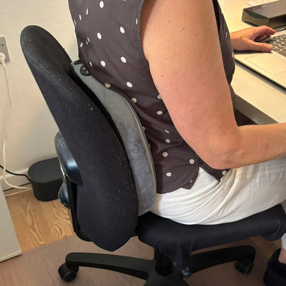 MassagePro 2-i-1 Massagepude til Ryg og Fødder med Varme - Behagelig 2-i-1 massage med vibrationsmassage og varme til både ryg og trætte fødder