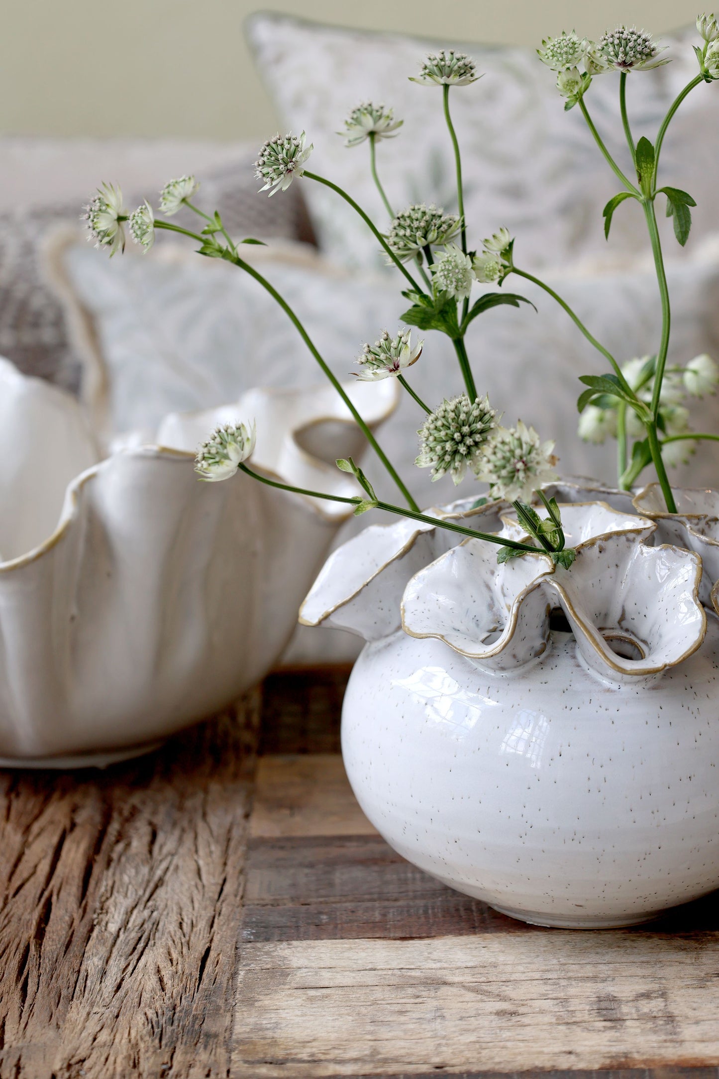 Chic Antique – Vase m. 12 huller til blomster (kommer snart)
