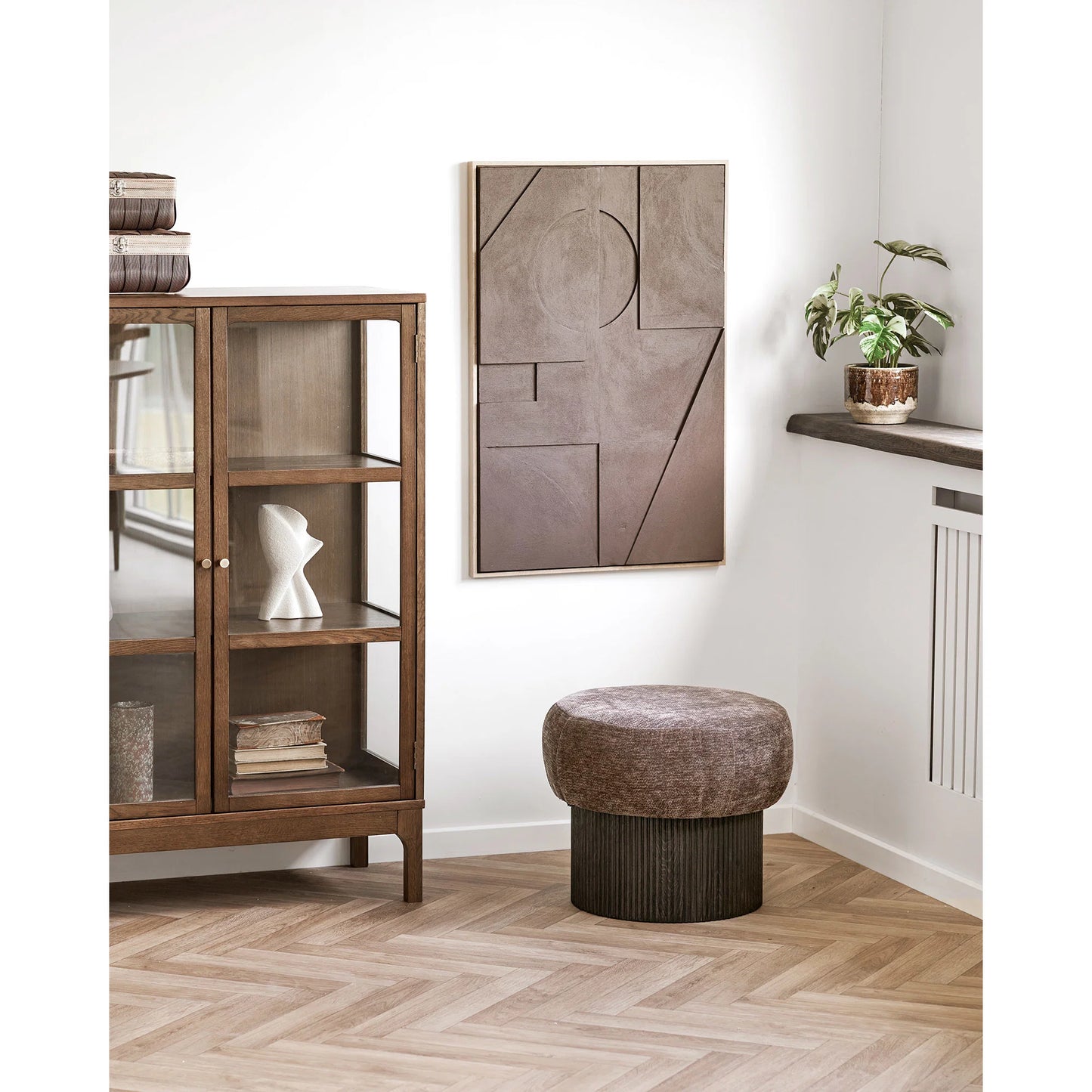 House Nordic Christchurch Puf – Mørkebrun Chenille Ø52 cm