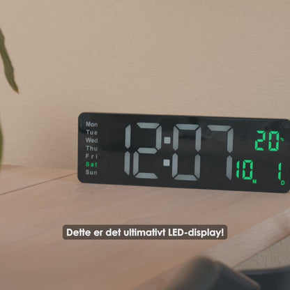 Stort digitalt ur, 39x13x3 cm