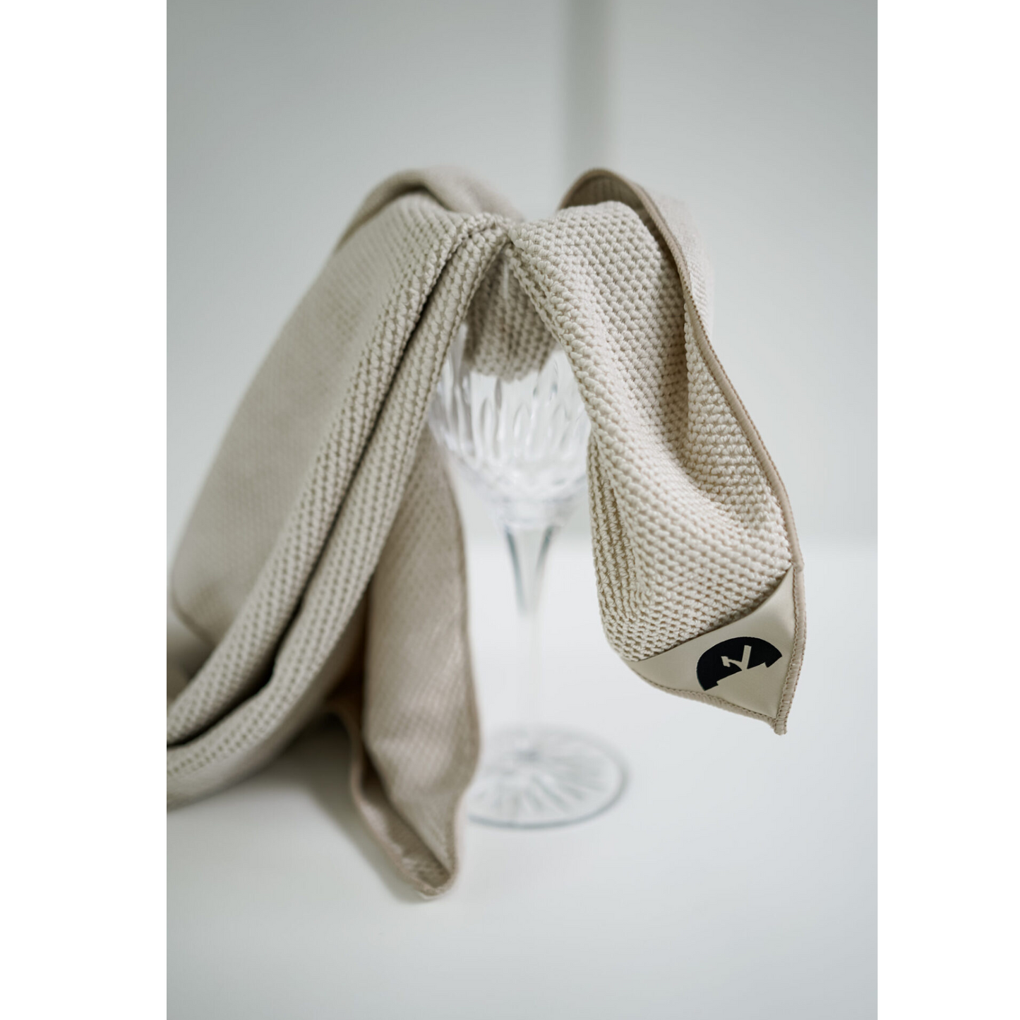 VISKESTYKKE - ALMOND - 2 STK