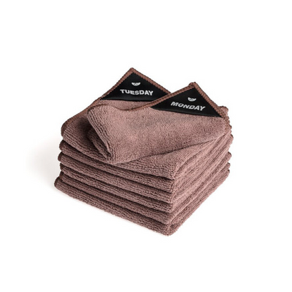 KLUD –  STØVET ROSA - UGEDAGE