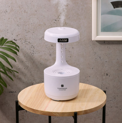 Luftfugter med anti-tyngdekraft effekt og ur