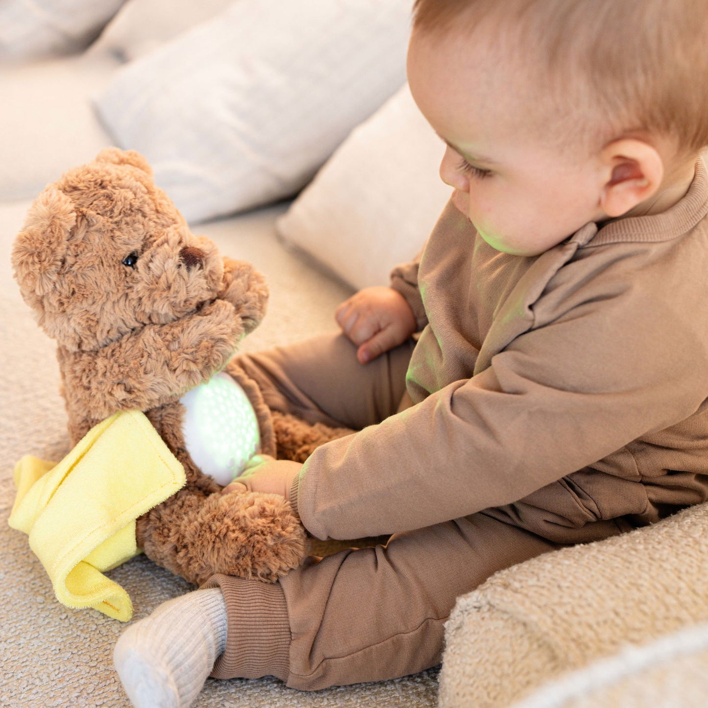 Plysbamse med lyd og lys