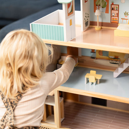 Dukkehus i træ 60x30x80cm