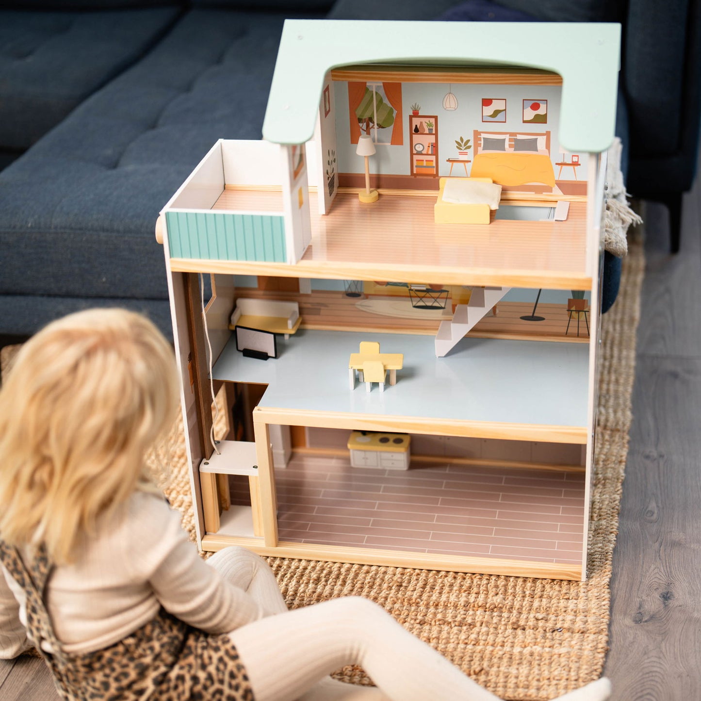 Dukkehus i træ 60x30x80cm